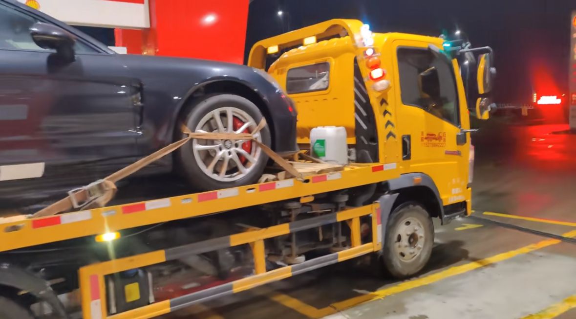 广安行车途中遇到突发状况该如何呼叫道路救援？